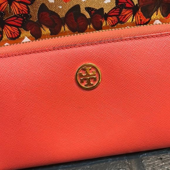 Tory Burch Wallet Robinson Zip Continental Leather Zip Blood Orange - Picture 2 of 7